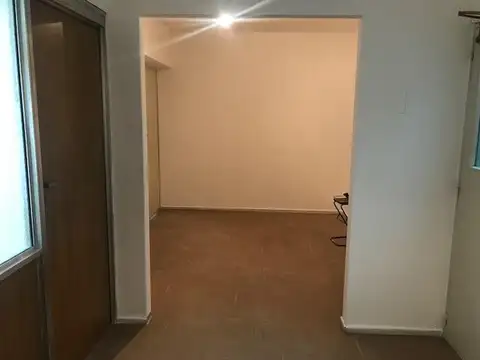 Oficina en Belgrano, Ciudad de la Paz 1900