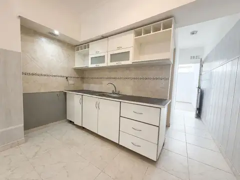 Depto Tipo Casa 2 ambientes con 1 baño