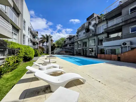 En Alquiler Departamento 3 Ambientes | Patio y Cochera | Amenities | 90 m² Totales