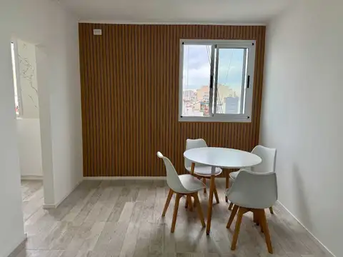 VENTA DEPTO 2 AMBIENTES REFACCIONADO CABALLITO