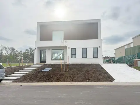 Venta Casa 5 ambientes en Santa Elisa, Pilar del Este, Pilar