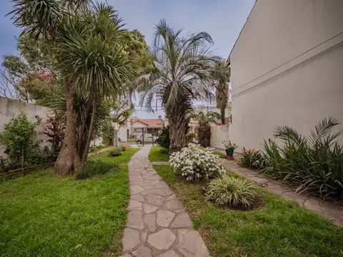 VENTA CASA OLIVOS 3 AMBIENTES - PERMUTA