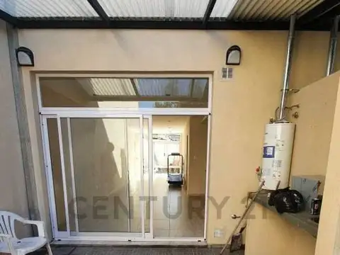 23 e/ 70 y 71 1800, Piso 0