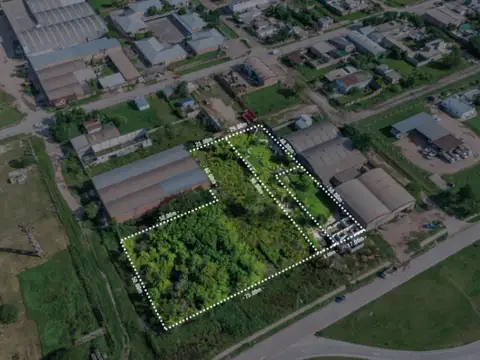 Terreno en Venta 8  mts Fondo