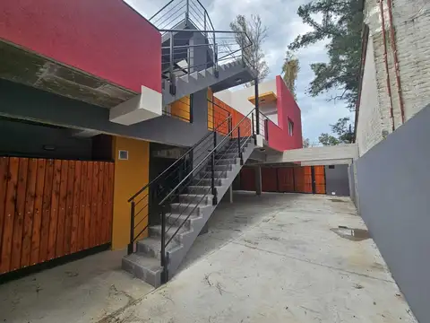 Departamento en Alquiler con 1 cocheras