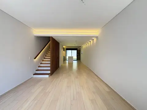 Casa en Venta en Olivos, USD 385.000