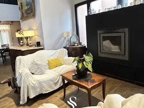 Casa 6 ambientes con 4 baños