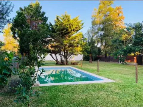 VENTA - Terreno con pileta - Barrio Campos de Ibarlucea -