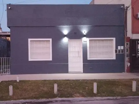 Venta de PH Renovado en Haedo - Apto  Crédito