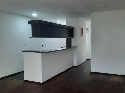 Dos dormitorios + 2 baños + cochera