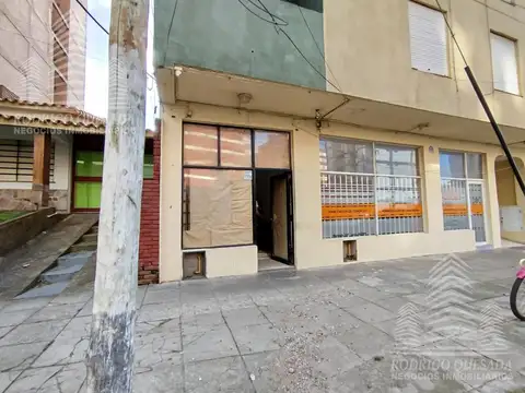 Local comercial sobre Chiozza