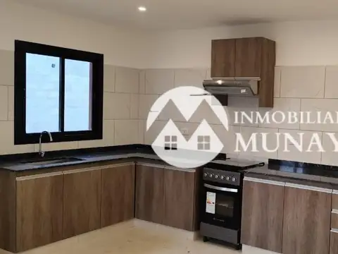 Casa 3 ambientes con 1 baño