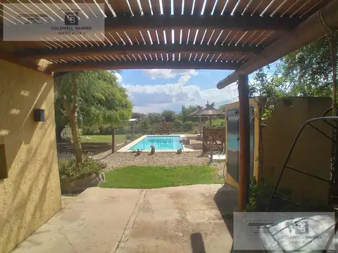 Casa en Venta con 2 cocheras
