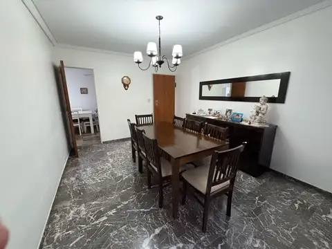 Departamento 5 ambientes con 2 baños