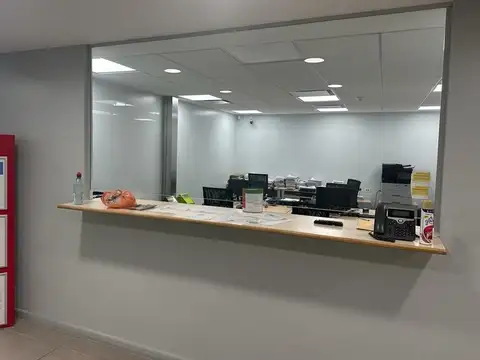 Oficina en Alquiler en Retiro, USD 4.400