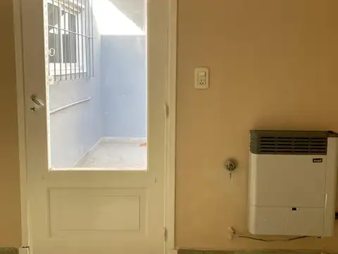 Depto Tipo Casa en Alquiler de 2 dormitorios