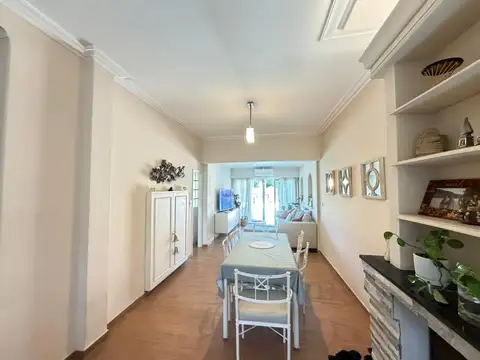 Casa 6 ambientes con 3 baños