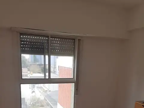 Departamento tres ambientes en alquiler