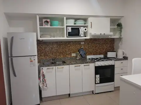 Charlone 2100, Piso 1