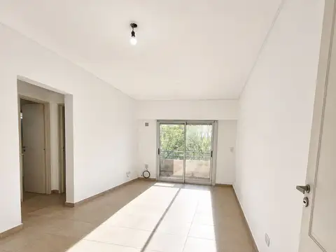 Departamento en Venta en San Fernando Vías  /  Centro, USD 110.000