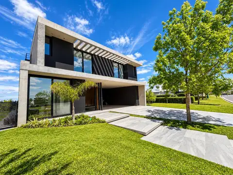 Casa en Venta al Este