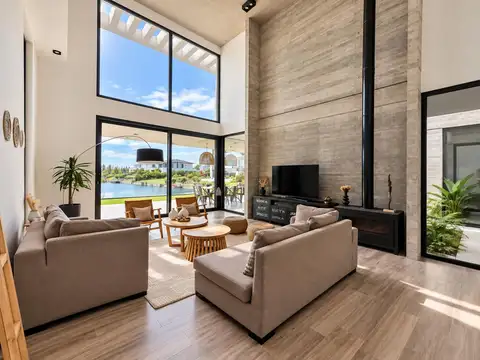 Casa Monoambiente con 5 baños