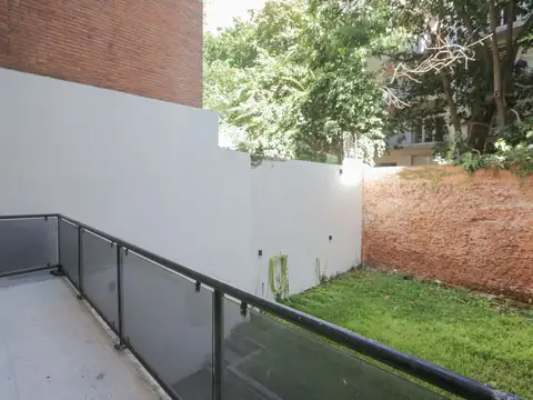 Juncal 1600, Piso 1