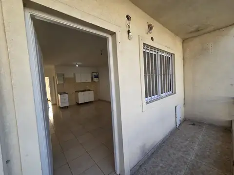 Departamento en Alquiler en José Clemente Paz, $ 450.000