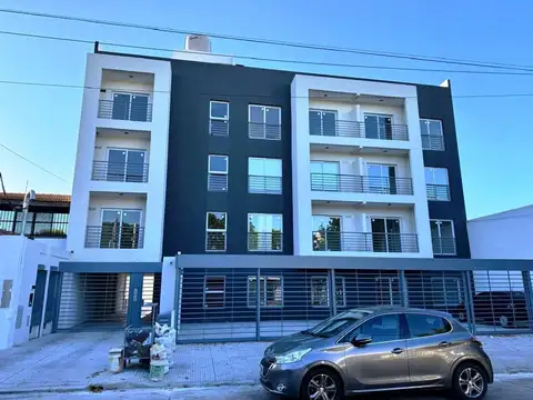 Dto. 2 amb. Balcon 2°piso frente cochera y terraza propia