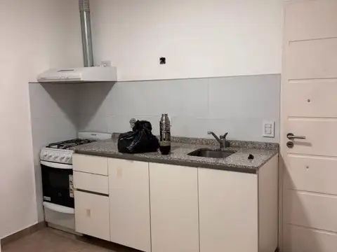 Dto. 2 amb. Balcon 2°piso frente cochera y terraza propia