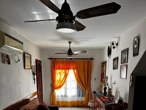 Depto Tipo Casa en Venta con 2 cocheras