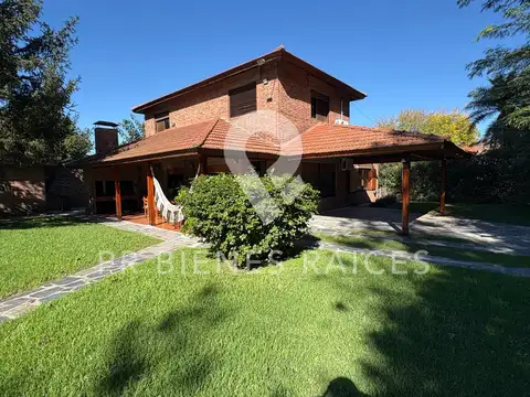 Casa en Alquiler en Los Rosales