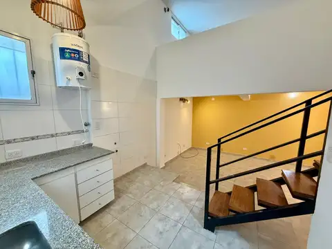 Depto Tipo Casa en Alquiler de Monoambiente