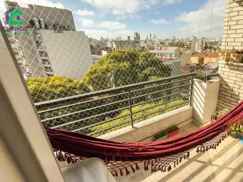Alquiler dos ambientes piso alto y luminoso!