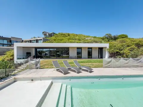 VENTA CASA 4 dormí COUNTRY LA CUESTA