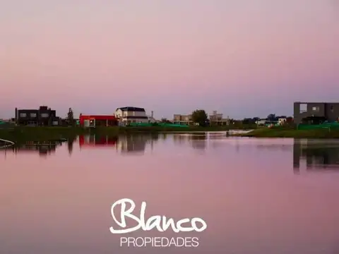 Terreno en Venta de 908,0 m2