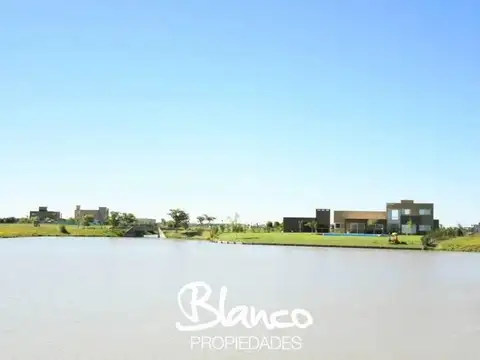 Terreno en Venta en San Sebastian, USD 67.000