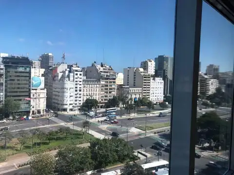 Oficina en Alquiler con 3 cocheras