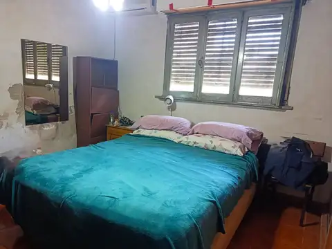 casa en Venta de 4 ambientes  RAMOS MEJIA COCHERA