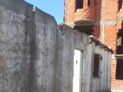 VENTA 154 E/ 59 y 60 INVERSOR 12 MONOAMBIENTES A TERMINAR