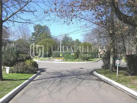Terreno en venta en Mapuche Country Club, Pilar.