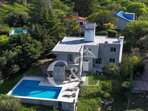 Casa en Venta con 1 cochera