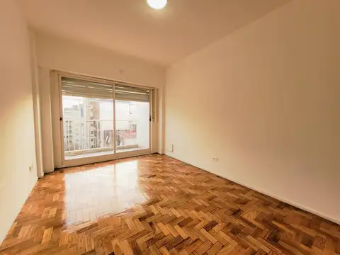 Azcuenaga al 0 | Once | Departamento 3 ambientes con balcón, super luminoso! | Venta