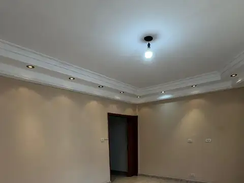 Av. Eva Perón 6200, Piso 1