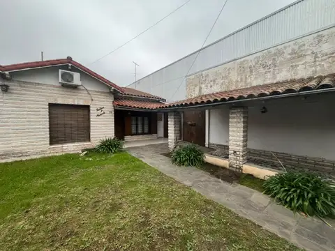 Depto Tipo Casa en Venta de 6 ambientes