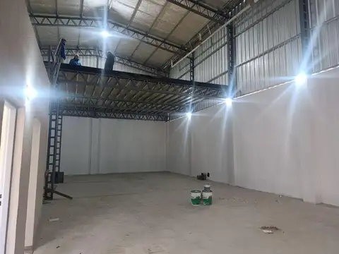 Galpon en Venta en Ituzaingó, USD 300.000