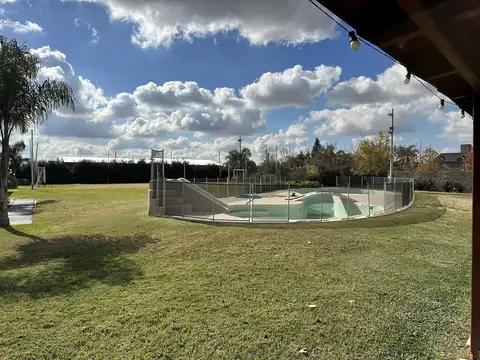 OPORTUNIDAD DE NEGOCIO Casa Quinta con pileta y jardin Ideal ALQUILER EVENTOS