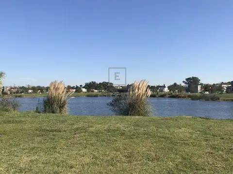Lote a la laguna en A5 en venta, Barrio San Matías, Escobar