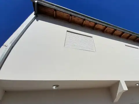 Depto Tipo Casa en Alquiler de 2 dormitorios