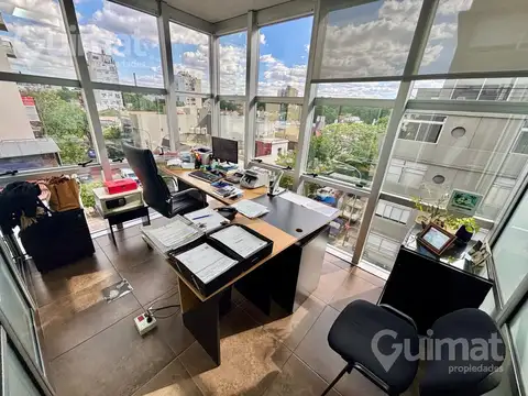 Excelente Edificio de Oficinas en Venta en Saavedra – 5 Pisos, y  Sótano
